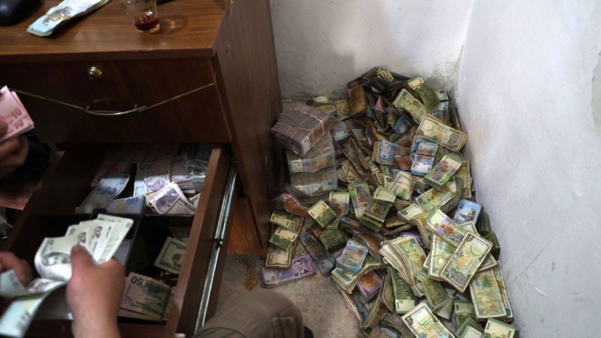 SYRIA-CONFLICT-CURRENCY-TURKEY-ECONOMY