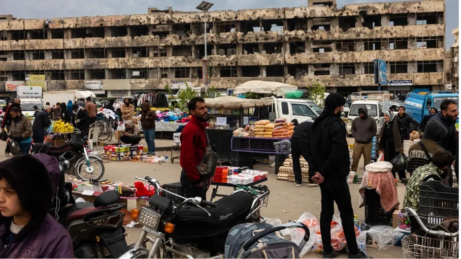 ينتظر بعض المستثمرين قرارات تشجعهم على العودة